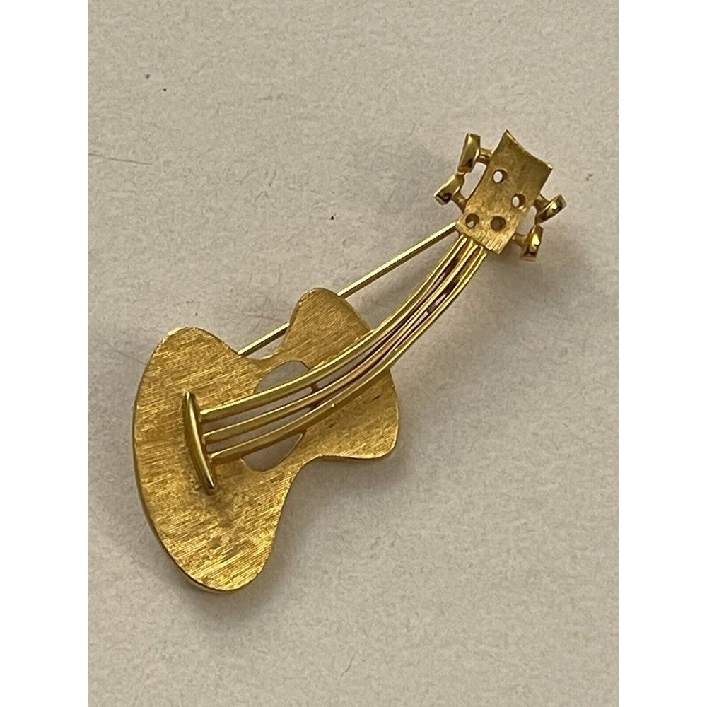 Vintage Guitar Pin Instrument H21